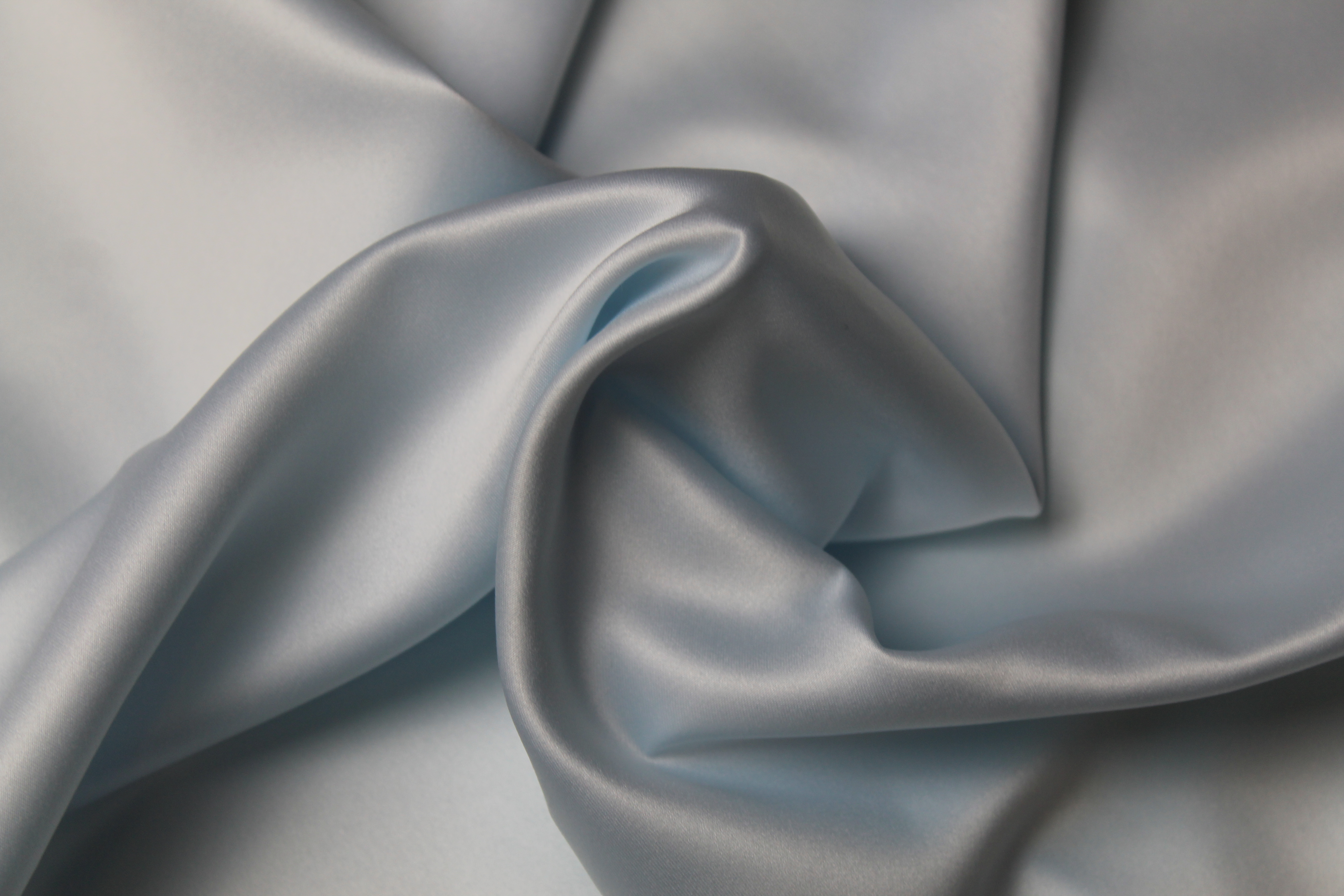 POLY SOFT SATIN - ICE BLUE